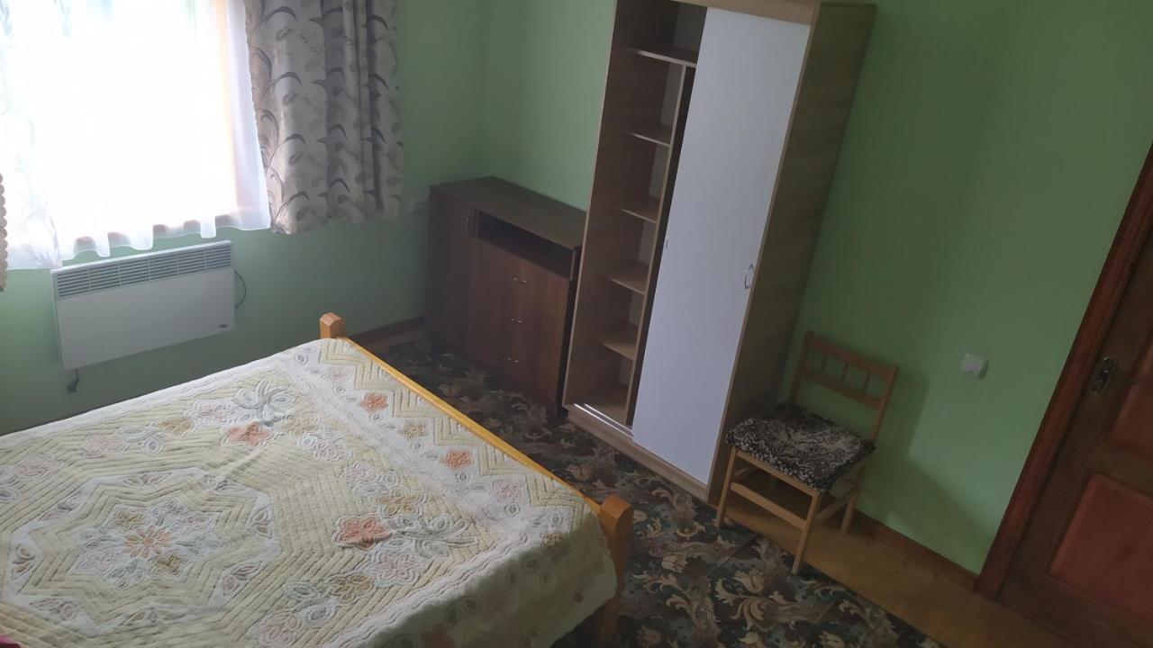 Родинна Оселя Slawske Exterior foto