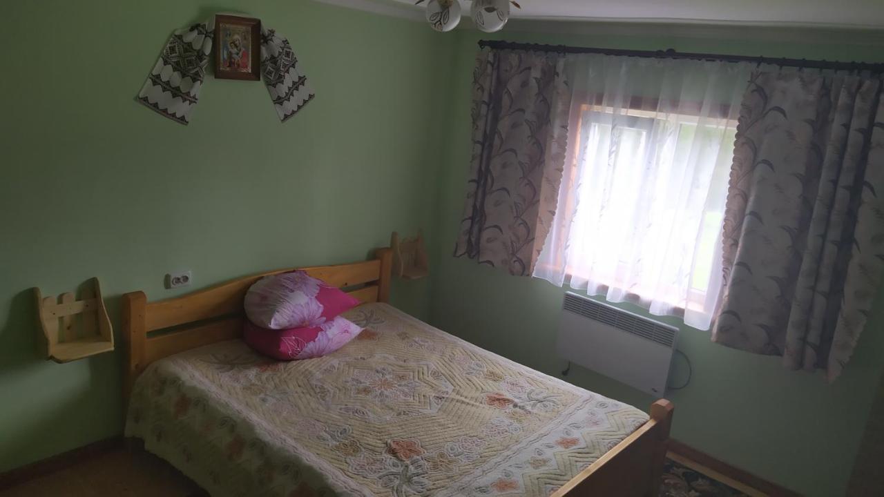 Родинна Оселя Slawske Exterior foto