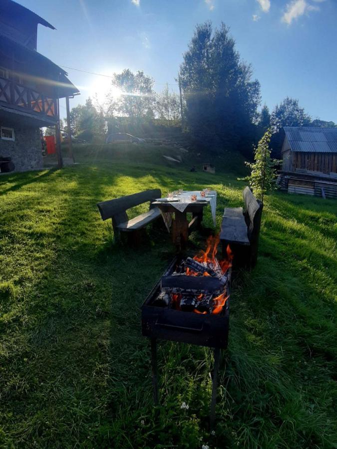 Родинна Оселя Slawske Exterior foto