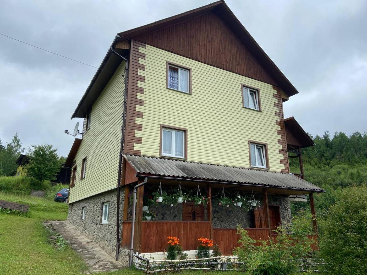 Родинна Оселя Slawske Exterior foto